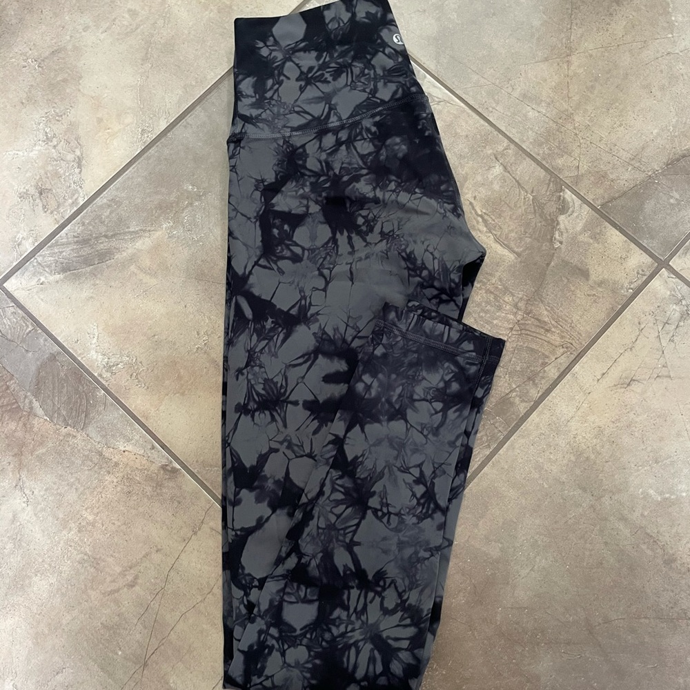 Lululemon Wunder Under Luxtreme full length tight